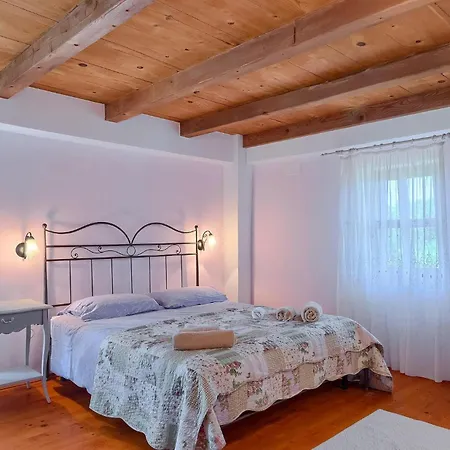 Semesterbostad Negrin *